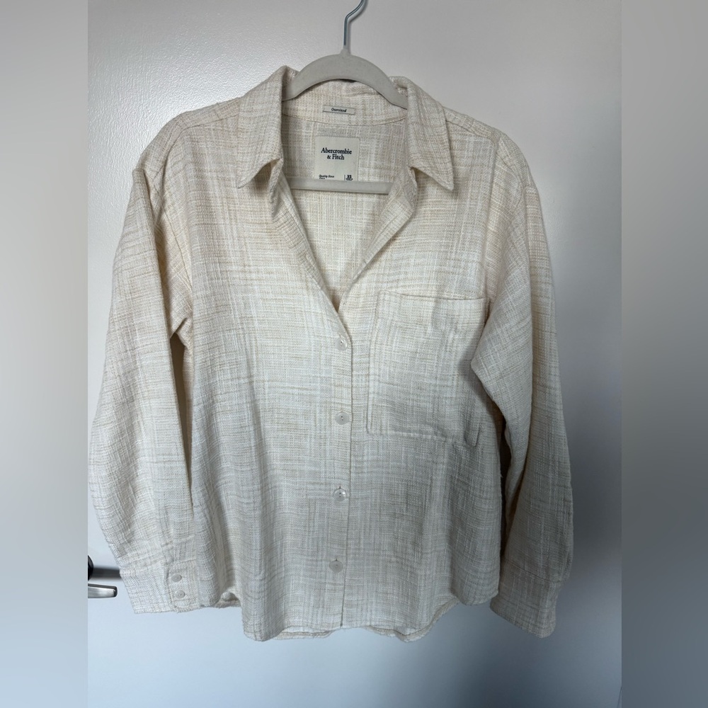 NEW Abercrombie Oversized Tweed Button Down Shirt | Color: Cream - Picture 3 of 6